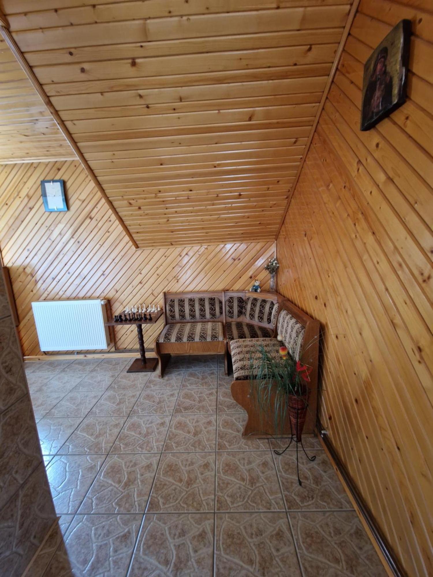 Hotel Voro Mold Gura Humorului Esterno foto